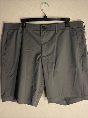 NWT Banana Republic Shorts Mens 38 Gray Core Temp 9" Quick Dry Stretch
